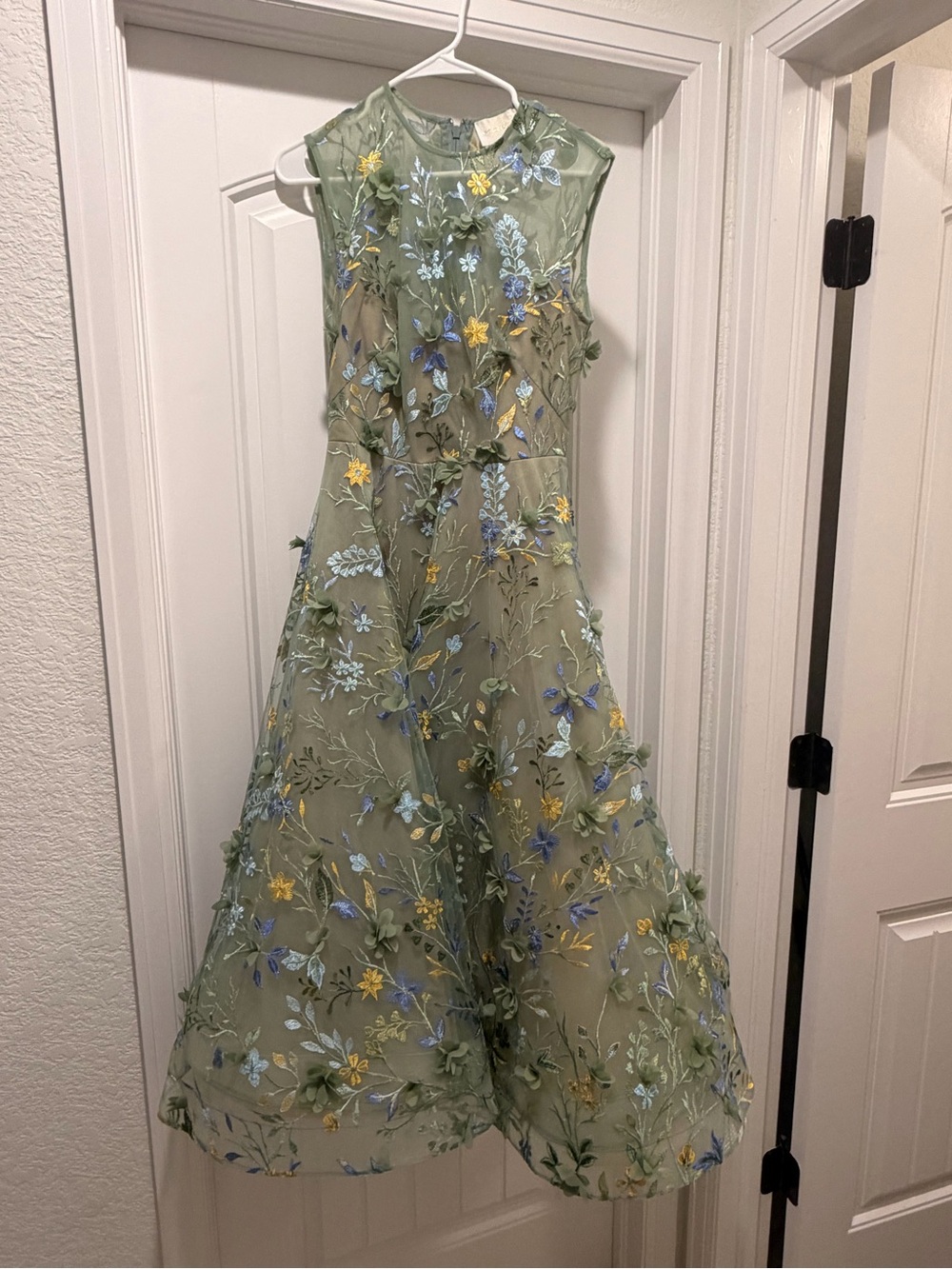 Sage Green Floral Embroidered Midi Dress - Picture 5 of 6